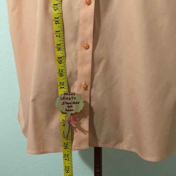 Westbound gold label Size 18 sleeveless non-iron buttoned down peach blouse - Picture 3 of 9